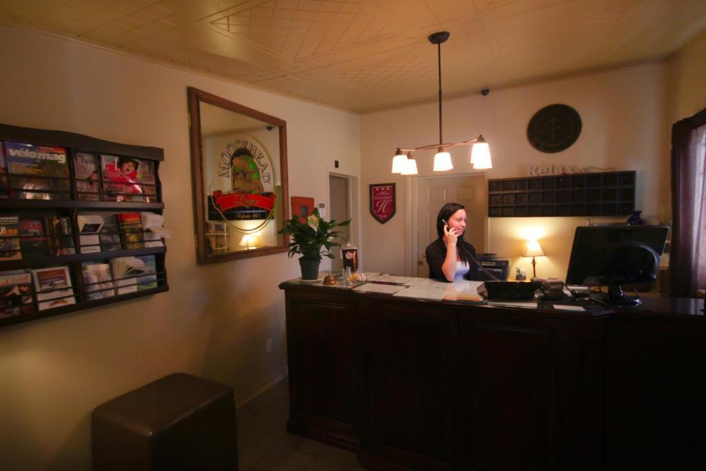 La Cuillere A Pot Hotel Saint-Donat-de-Montcalm Exterior photo